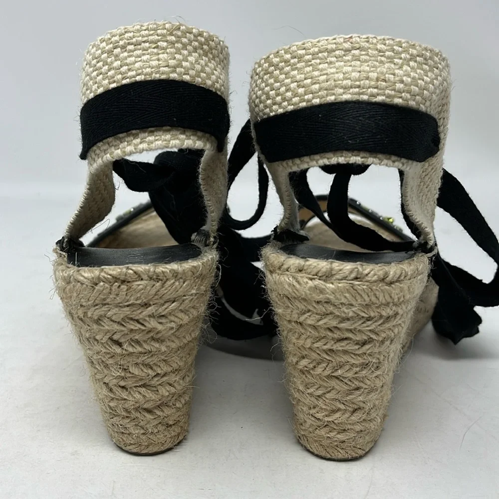Ivanka Trump perfect preowned